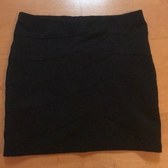 Geri C New York Black Mini Skirt Size Small - Picture 2 of 4